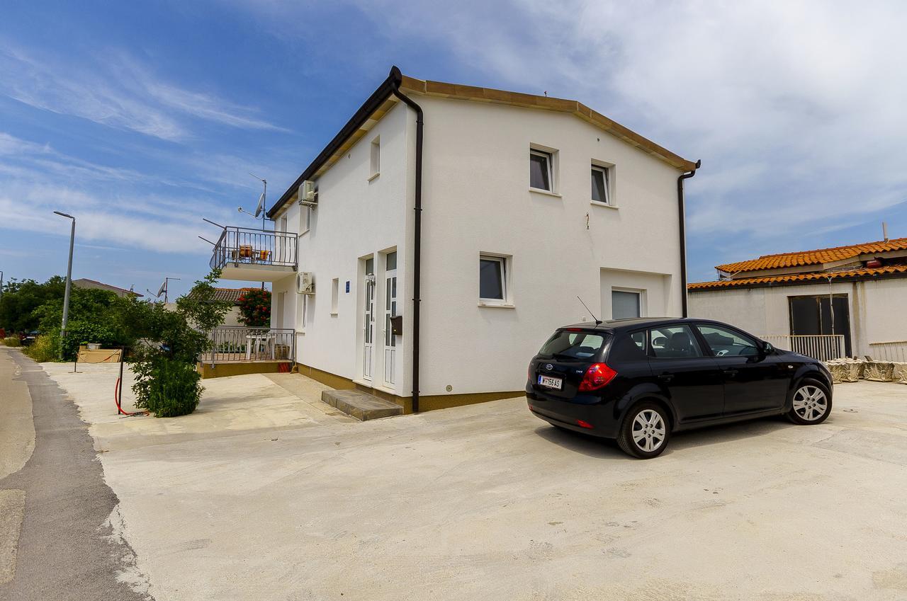 Apartments Mirko I Anda Donji Okrug  المظهر الخارجي الصورة