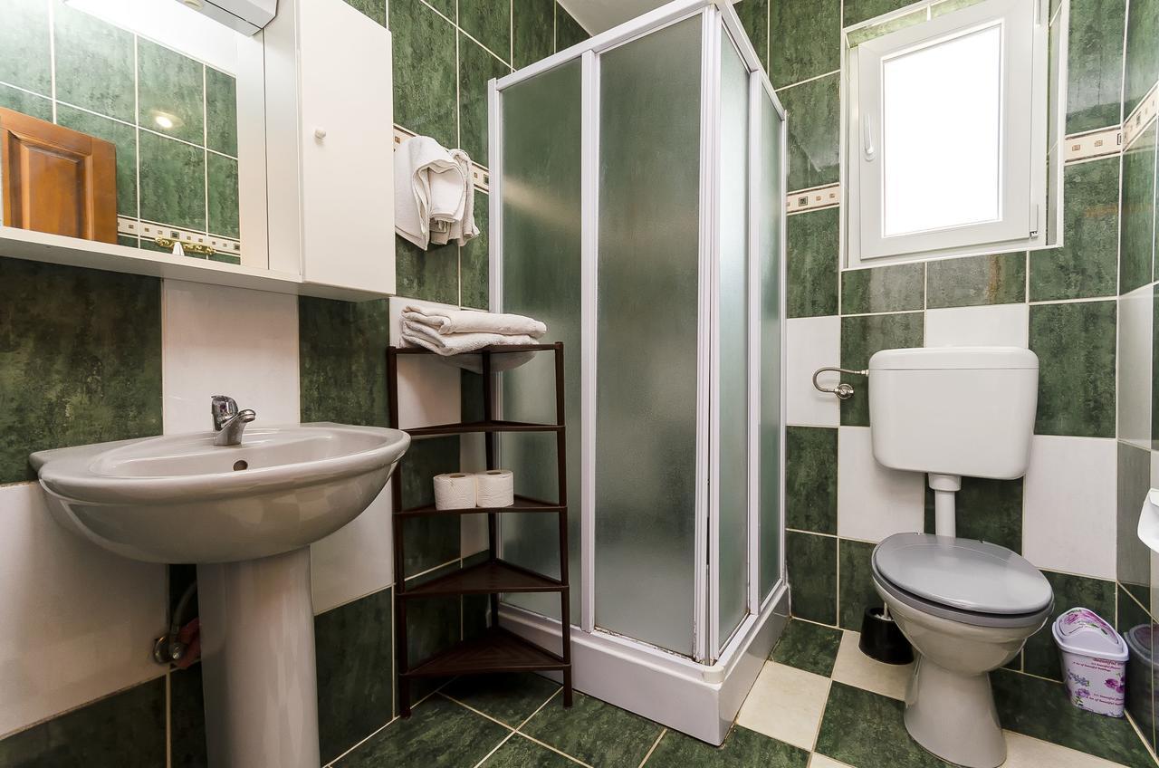 Apartments Mirko I Anda Donji Okrug  المظهر الخارجي الصورة